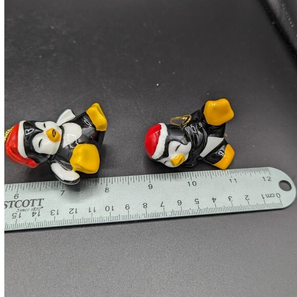 4 Vintage Penguin Christmas Ornaments Holiday Ceramic Cutesy Playful Japan? - Picture 15 of 16